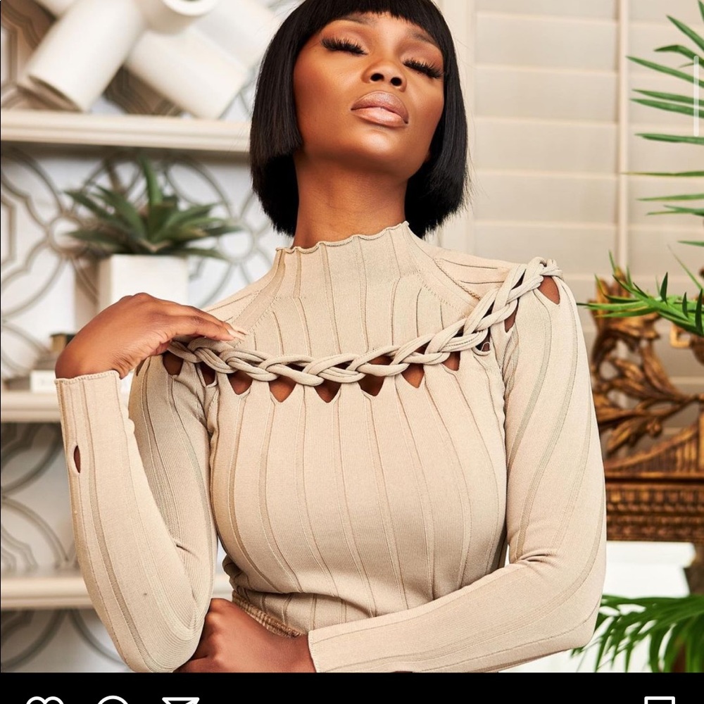 Medium taupe roped top